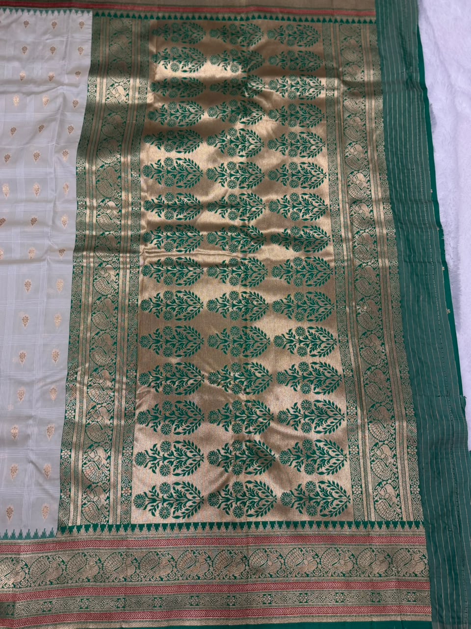 Cream Kanchi Semi Silk Saree ✨