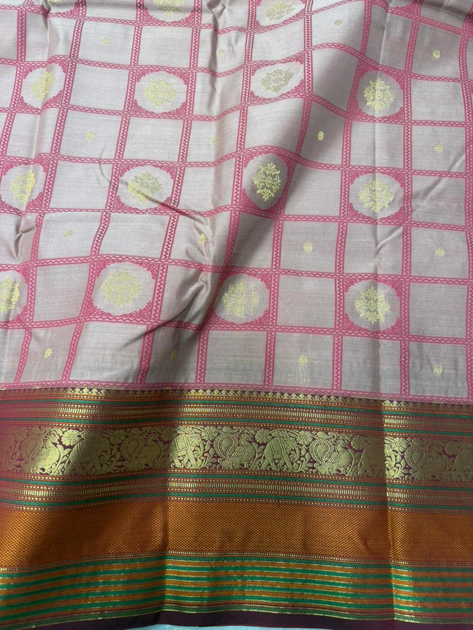Vintage Kanchi Silk Rose Checks Saree
